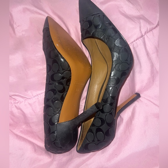 Coach Leather / like swade very pretty soft pointed toe heels!!!🖤😍 size 9.5 - Picture 12 of 16
